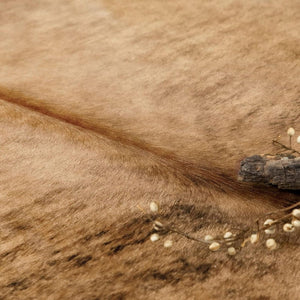 Taleta Rusztikus Műbőr Szőnyeg – Marhabőr Mintás Nagyméretű Szobai Szőnyeg (155x190 cm) - BShopy